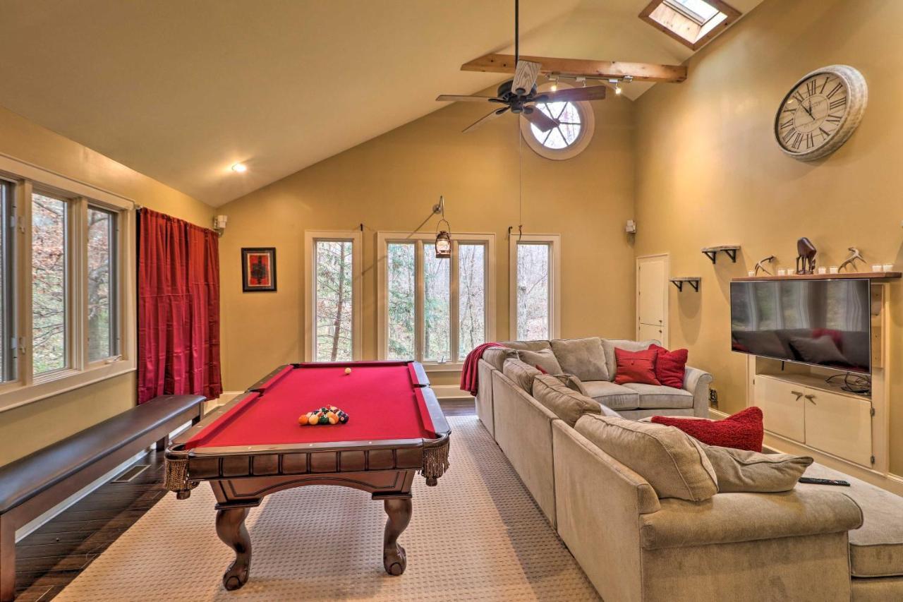 Cozy Conyers Cabin With Fireplace And Pool Table! Exterior photo